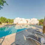 Saracena Villa *