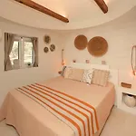 Saracena Villa
