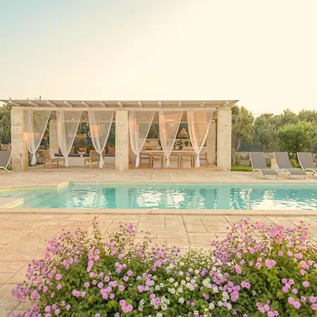 Saracena Villa *